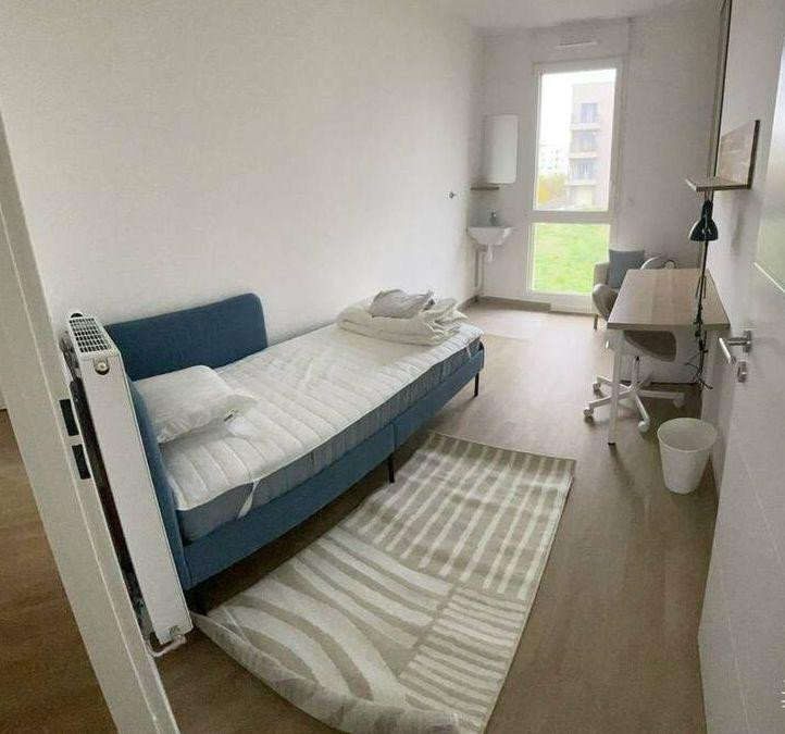 
                                                Colocation
                                                 Chambre dans une colocation 93m²