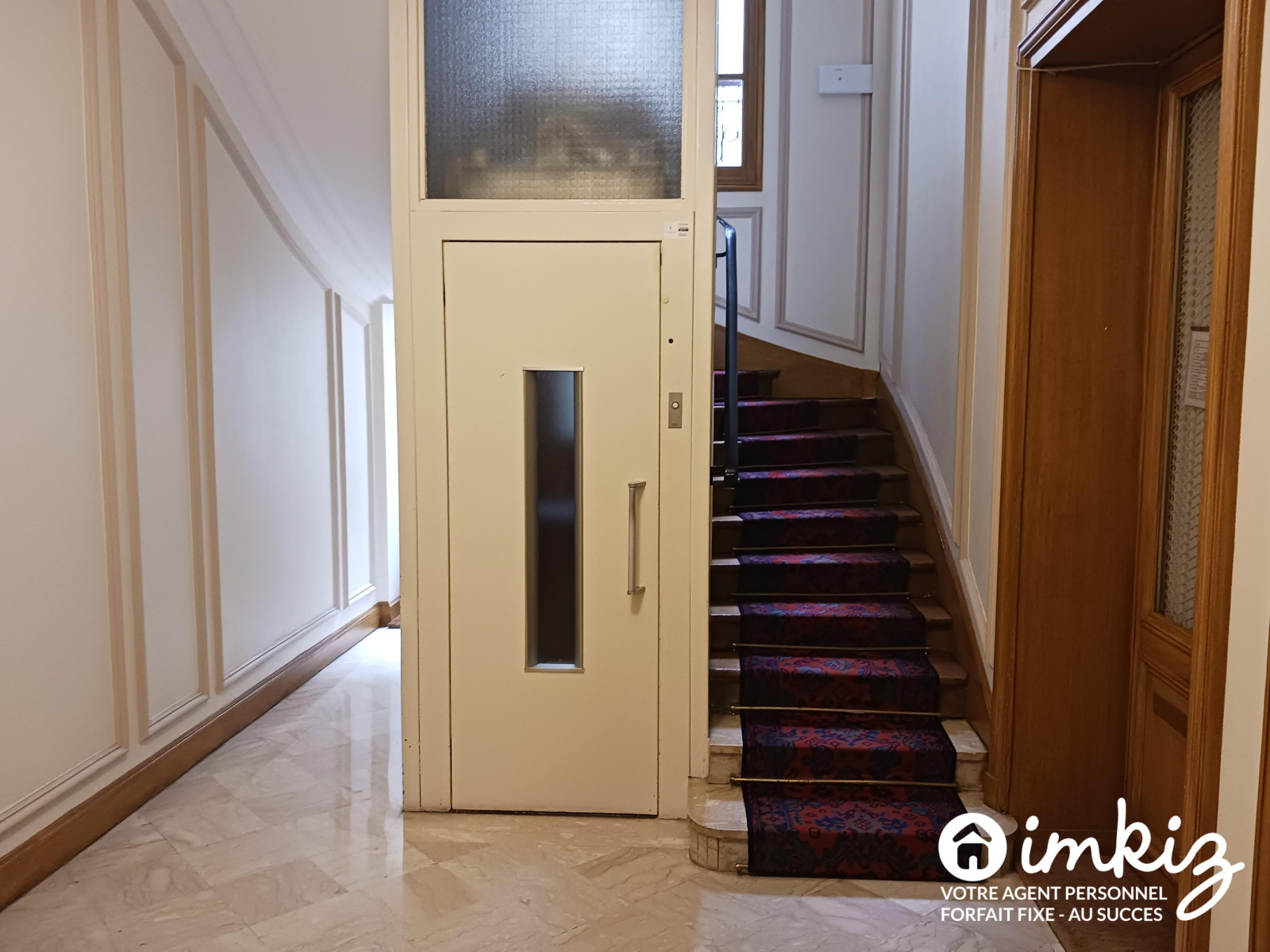 
                                                Vente
                                                 Chambre de service Paris 16ème