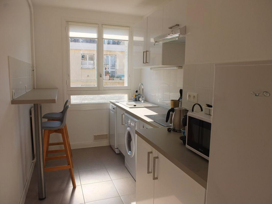 
                                                Location
                                                 CHAMBRE d'étudiant MEUBLÉE
