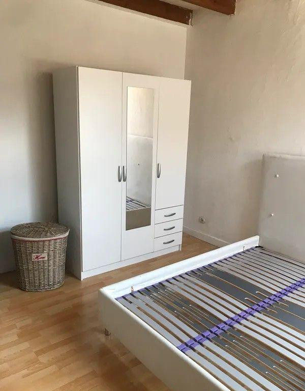 
                                                Colocation
                                                 Chambre dispo dans coloc 65m²