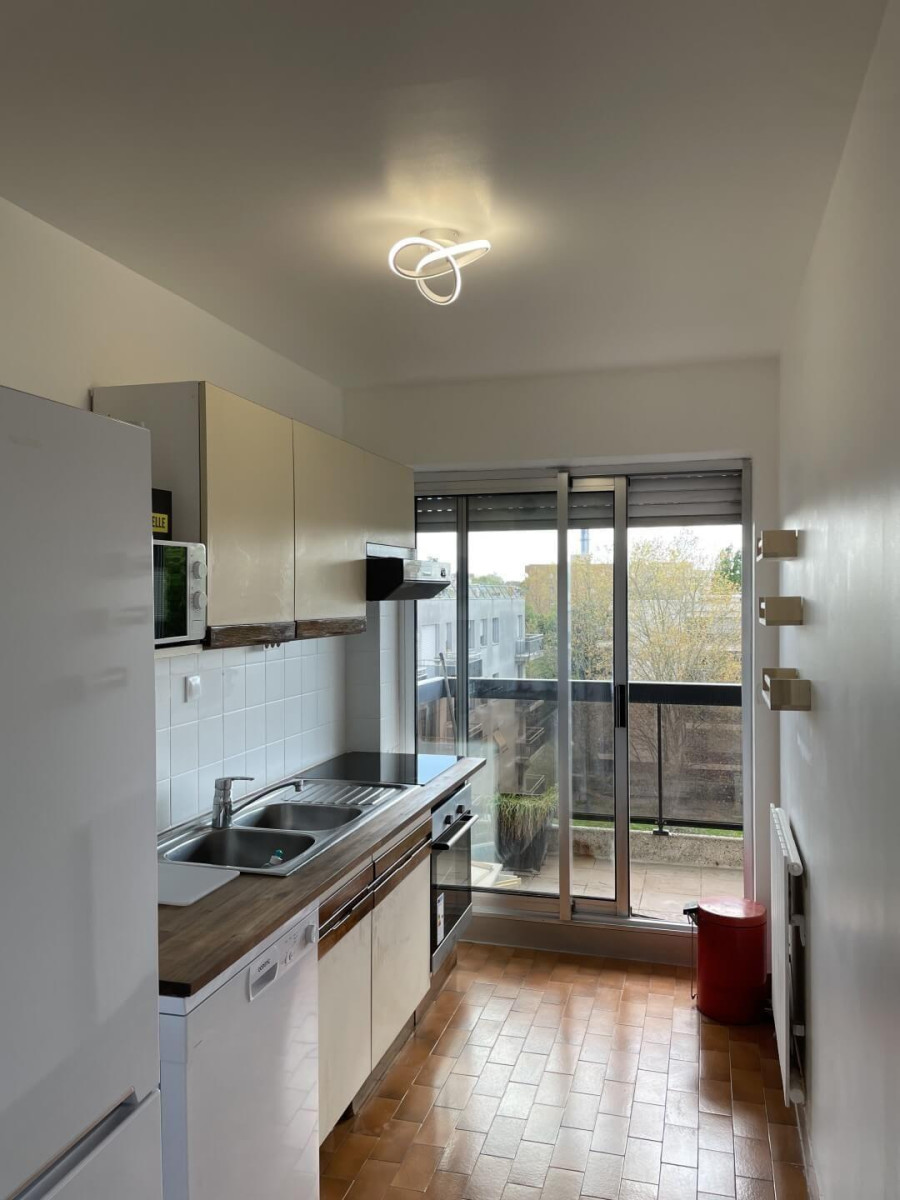 
                                                Colocation
                                                 Chambre dispo dans coloc 78m² avec balcon