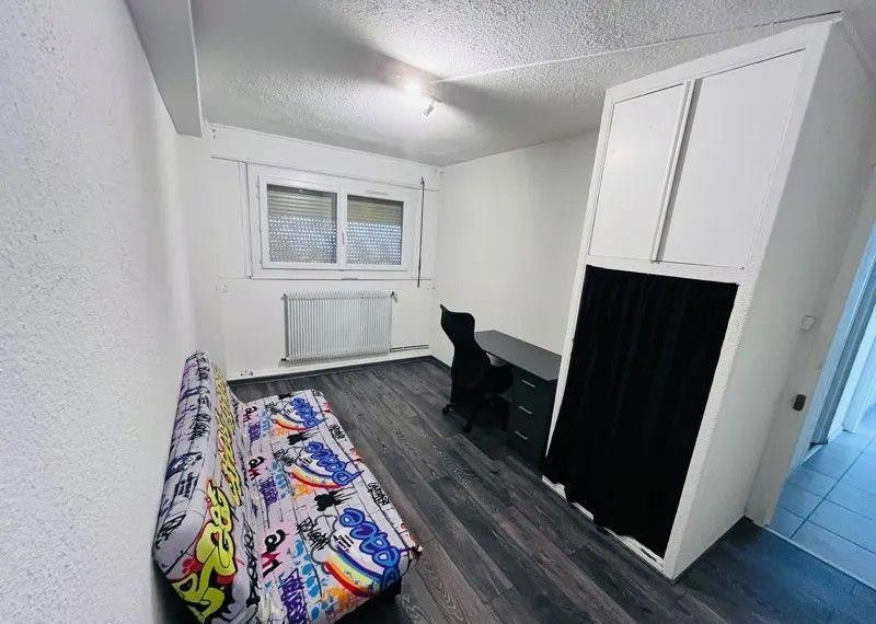 
                                                Colocation
                                                 Chambre dispo dans coloc conviviale 75m²
