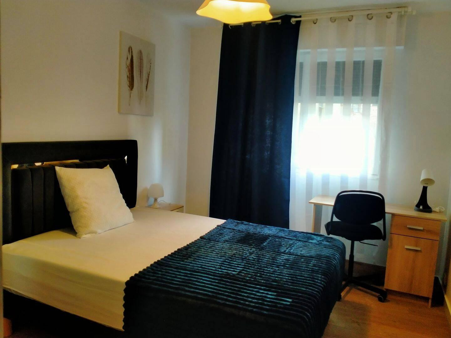 
                                                Colocation
                                                 Chambre dispo dans coloc lumineuse 67m²
