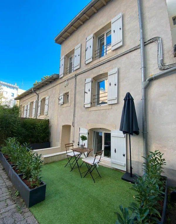 
                                                Colocation
                                                 Chambre dispo dans coloc rénovée avec terrasse