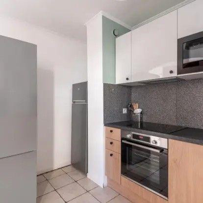 
                                                Colocation
                                                 Chambre dispo dans grande coloc 126m²