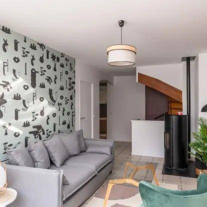 
                                                Colocation
                                                 Chambre dispo dans grande coloc 126m²