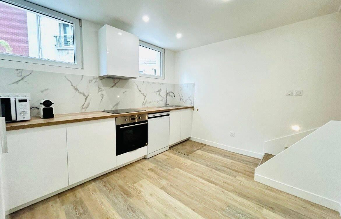 
                                                Colocation
                                                 Chambre dispo dans maison neuve