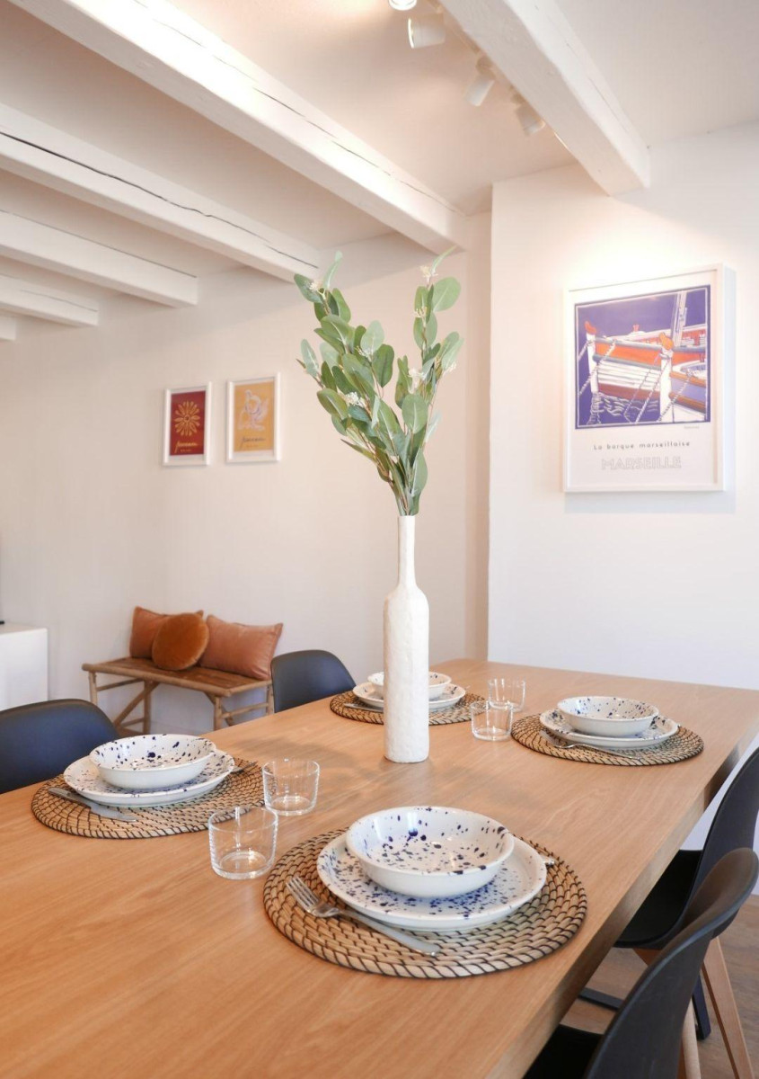 
                                                Colocation
                                                 Chambre dispo dans superbe coloc 138m²