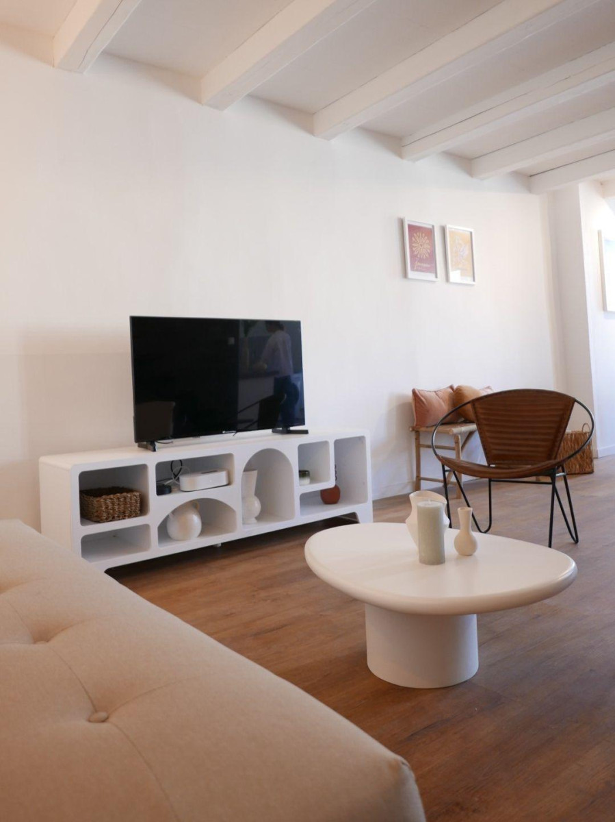 
                                                Colocation
                                                 Chambre dispo dans superbe coloc 138m²