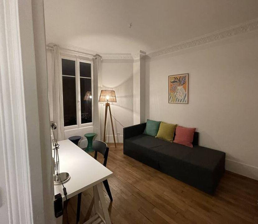 
                                                Colocation
                                                 Chambre dispo dans superbe colocation 60m²
