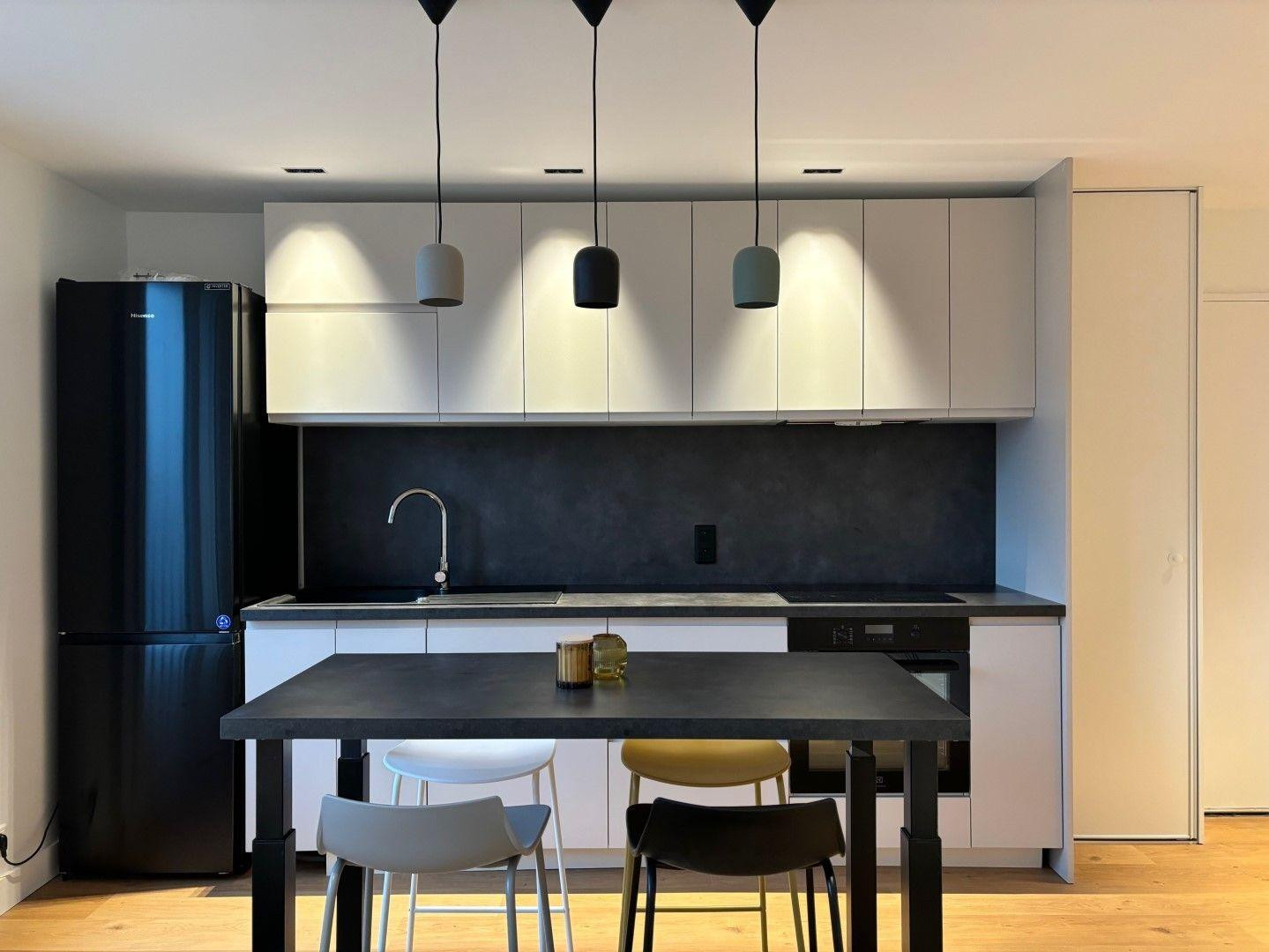 
                                                Colocation
                                                 Chambre dispo en coloc 90m² rénovée