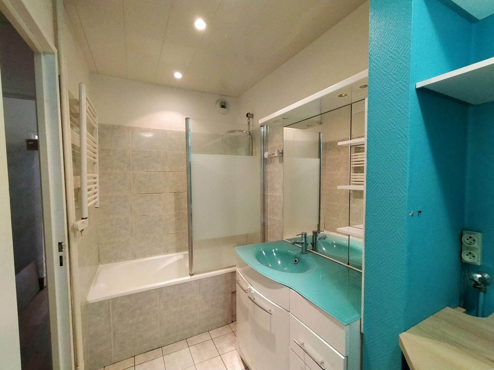 
                                                Colocation
                                                 Chambre disponible dans belle Coloc rennes sud