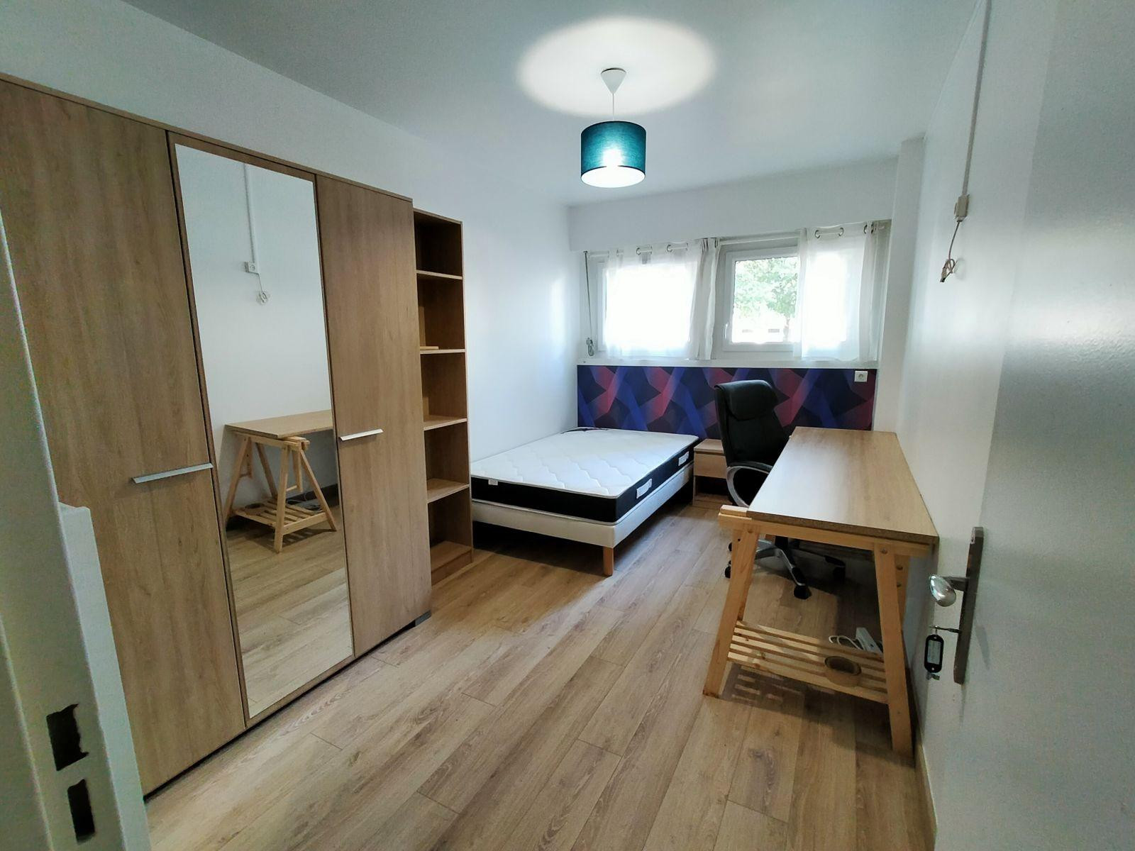 
                                                Colocation
                                                 Chambre disponible dans belle Coloc rennes sud