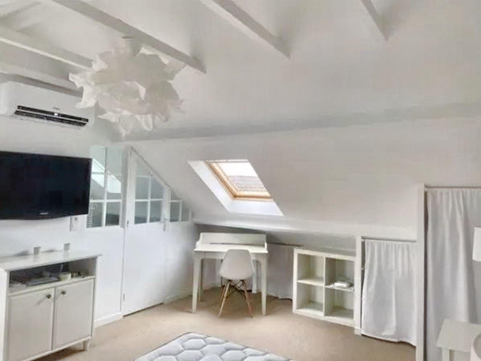 
                                                Location
                                                 Chambre disponible dans une très belle colocation
