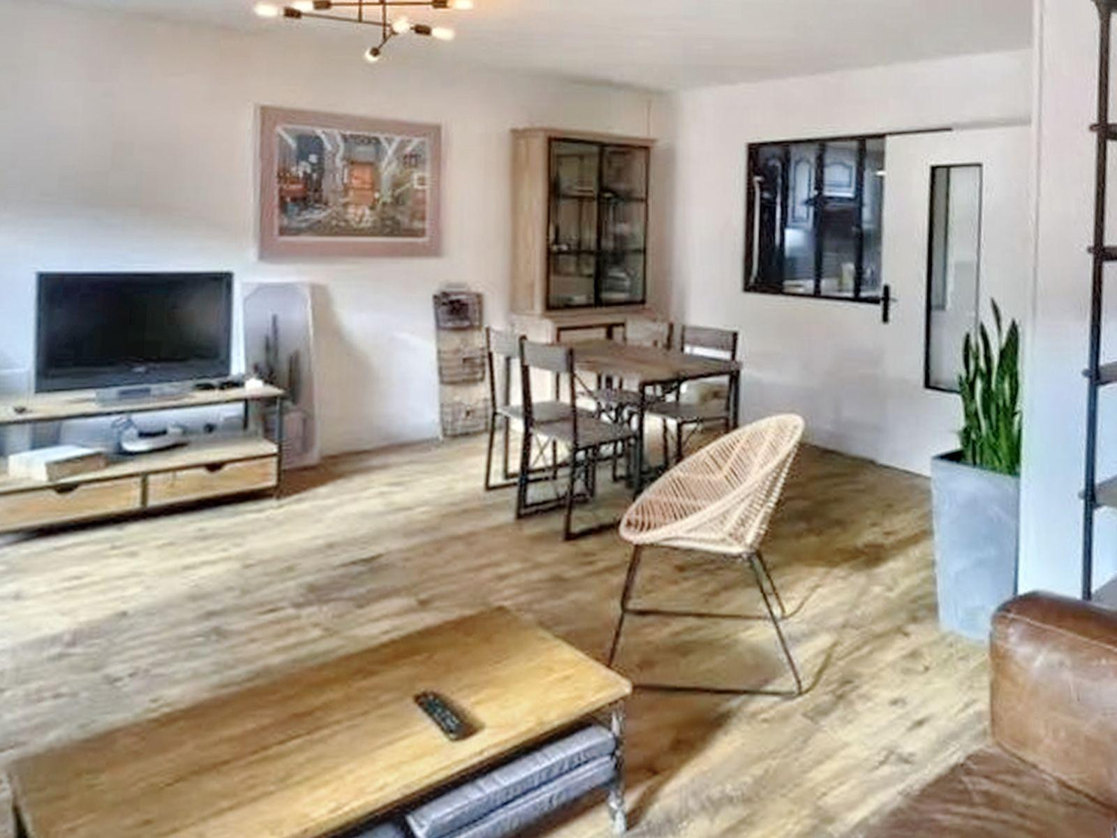 
                                                Location
                                                 Chambre disponible dans une très belle colocation