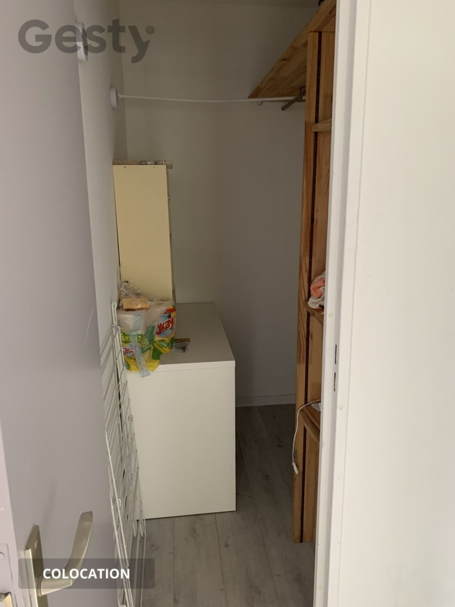 
                                                Colocation
                                                 CHAMBRE DISPONIBLE EN COLOCATION CERGY