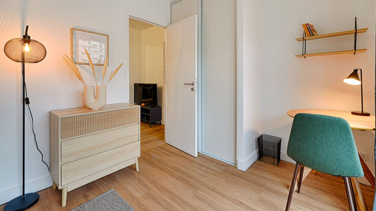 
                                                Location
                                                 Chambre en Coliving / Paris 15e (loyer tout inclus)