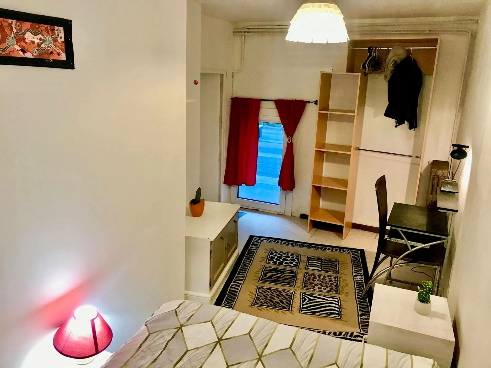 
                                                Location
                                                 Chambre en collocation dans un appartement (loyer tout inclus)