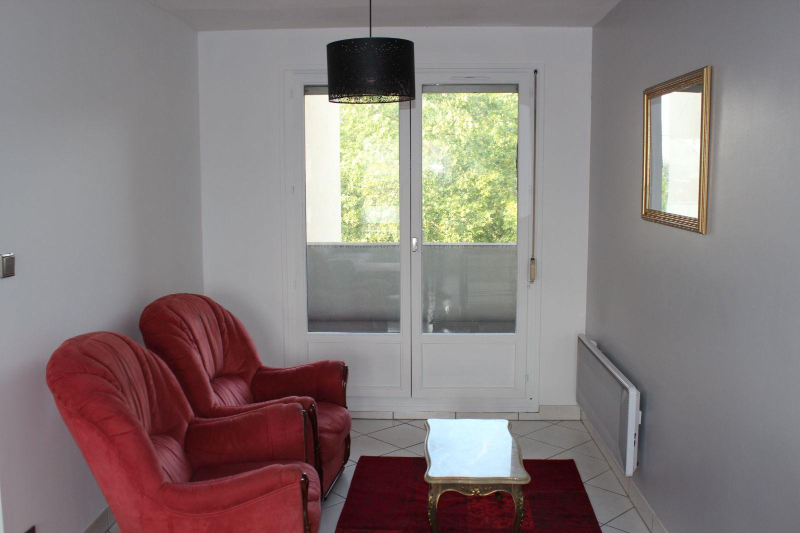 
                                                Colocation
                                                 Chambre en coloc avenue général Frère à Lyon