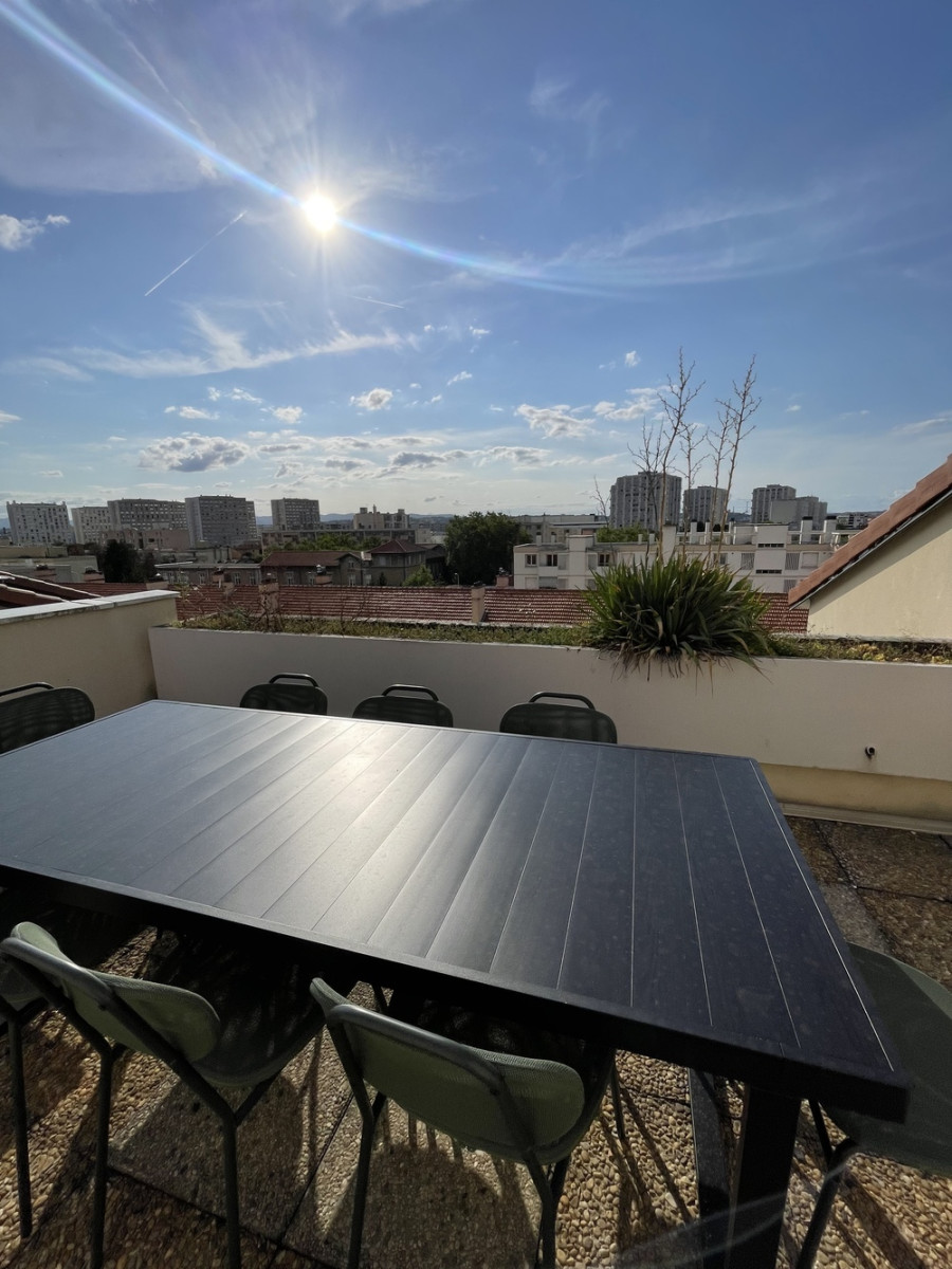 
                                                Colocation
                                                 Chambre en colocation - 160 Santy