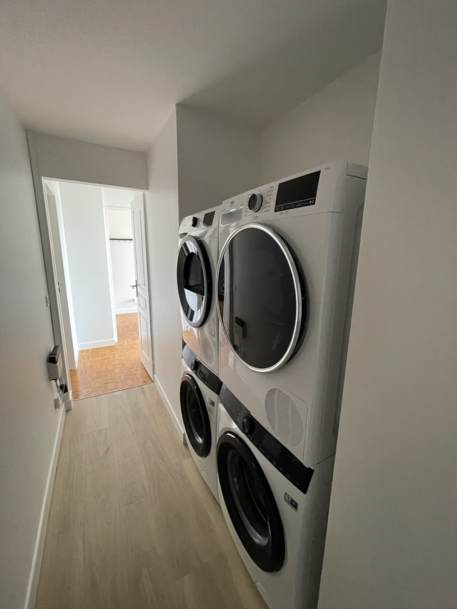 
                                                Colocation
                                                 Chambre en colocation - 160 Santy