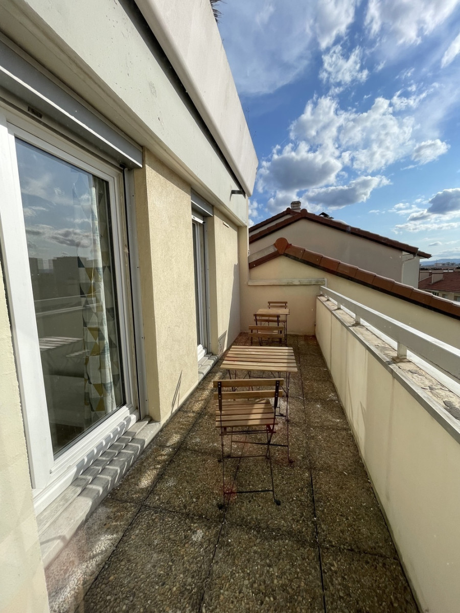 
                                                Colocation
                                                 Chambre en colocation - 160 Santy
