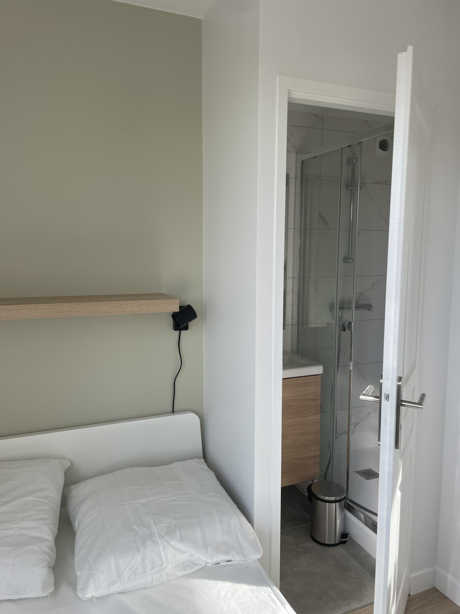
                                                Colocation
                                                 Chambre en colocation - 160 Santy
