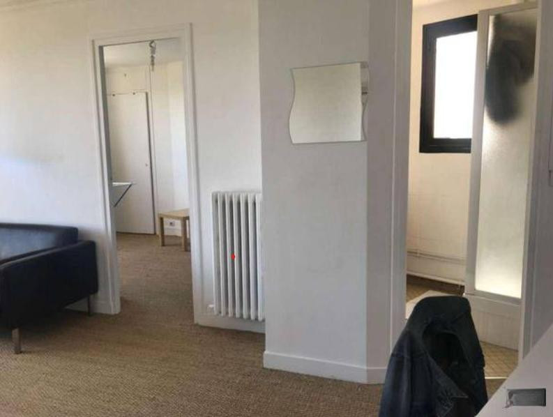 
                                                Colocation
                                                 Chambre en colocation 52m² sans vis-à-vis