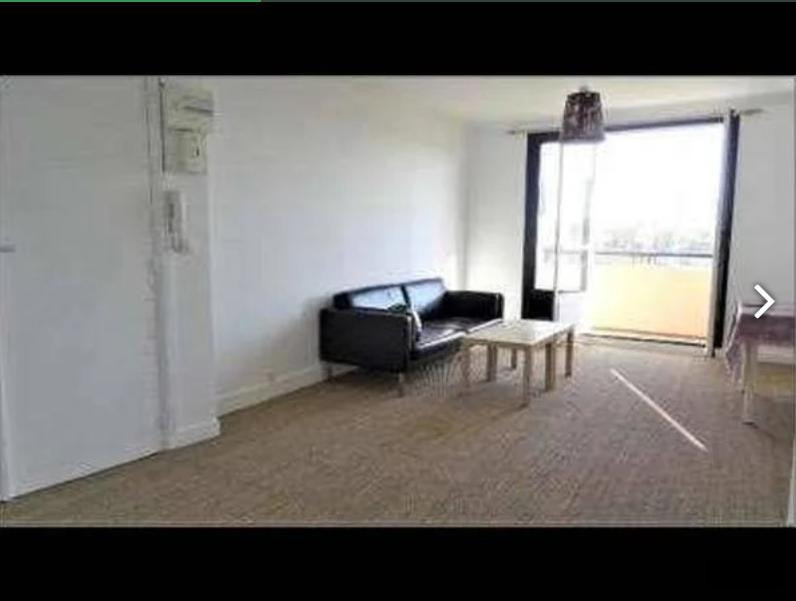 
                                                Colocation
                                                 Chambre en colocation 52m² sans vis-à-vis