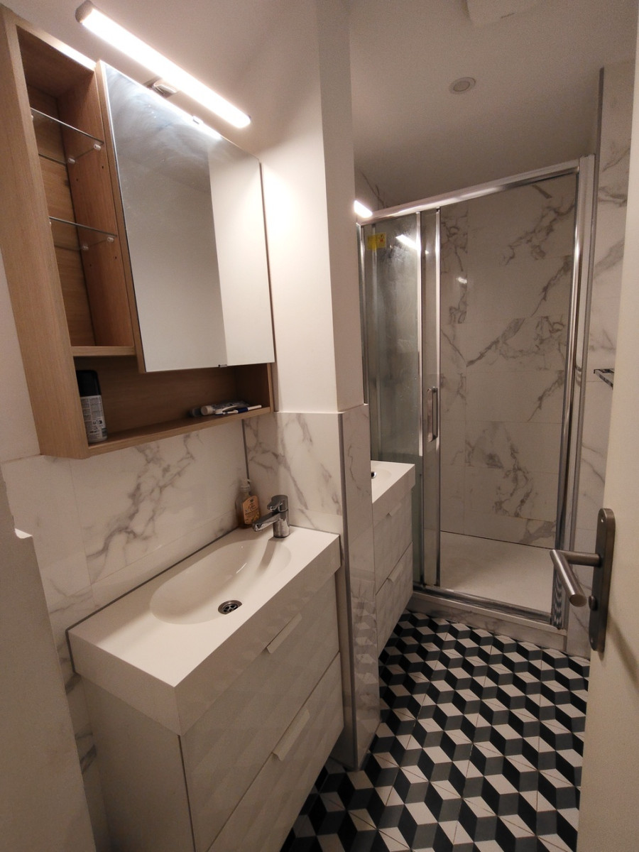 
                                                Colocation
                                                 CHAMBRE EN COLOCATION
