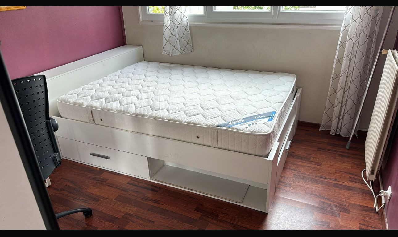 
                                                Location
                                                 Chambre en colocation à Plaisir (loyer tout inclus)