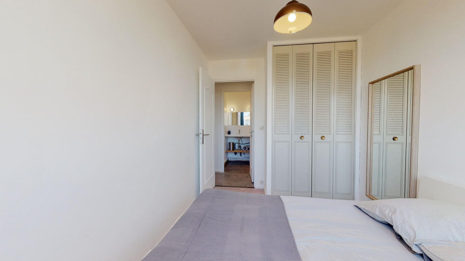 
                                                Colocation
                                                 Chambre en colocation appartement meublé