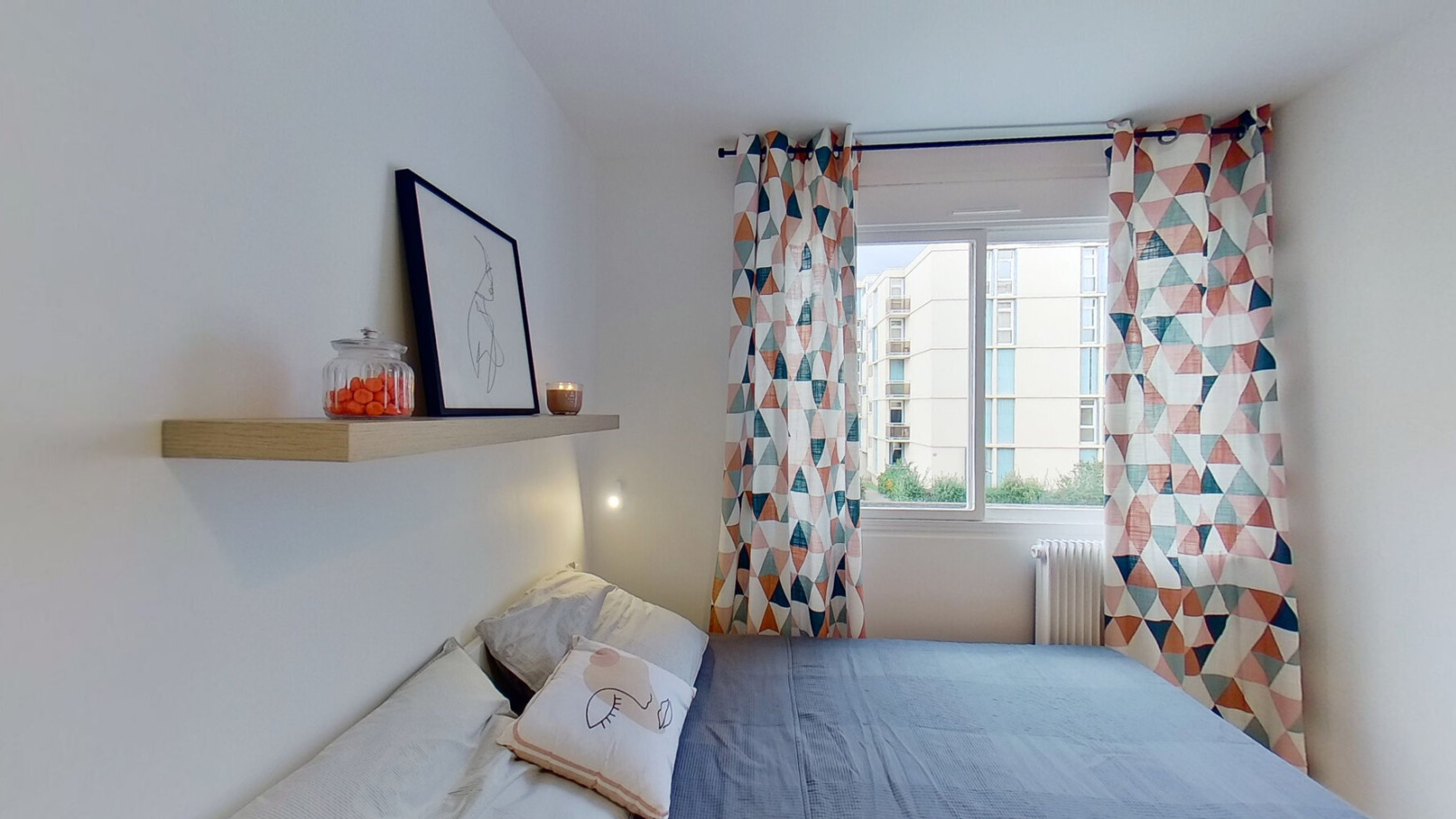 
                                                Colocation
                                                 Chambre en colocation appartement meublé