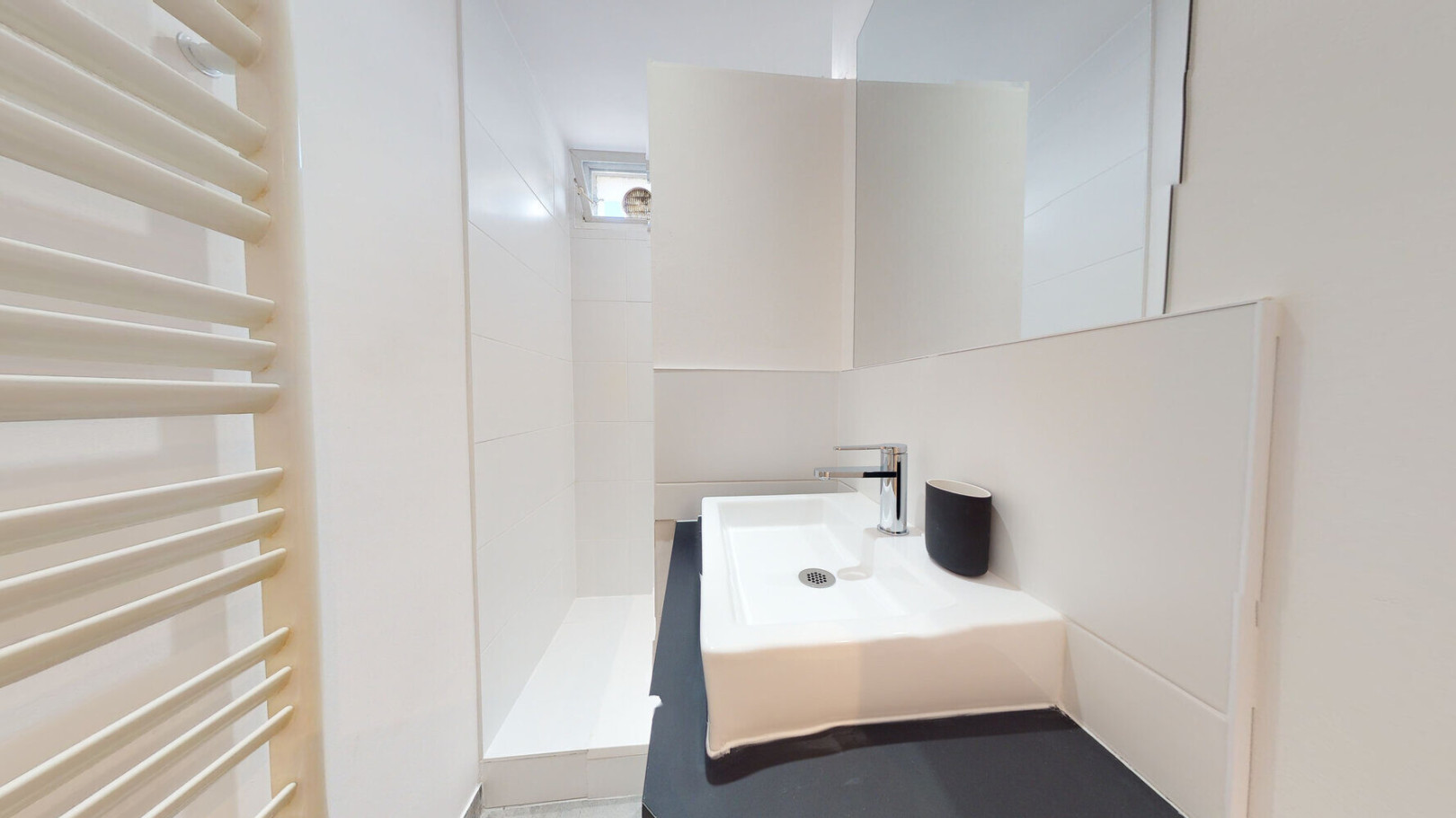 
                                                Colocation
                                                 Chambre en colocation appartement meublé