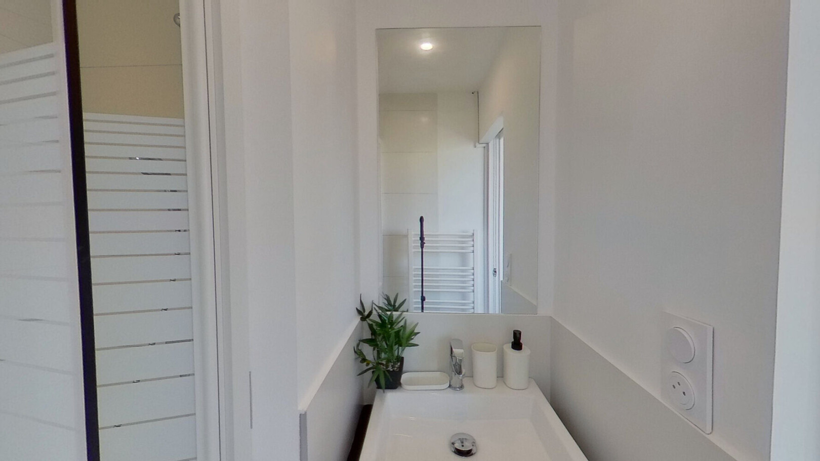 
                                                Colocation
                                                 Chambre en colocation appartement meublé