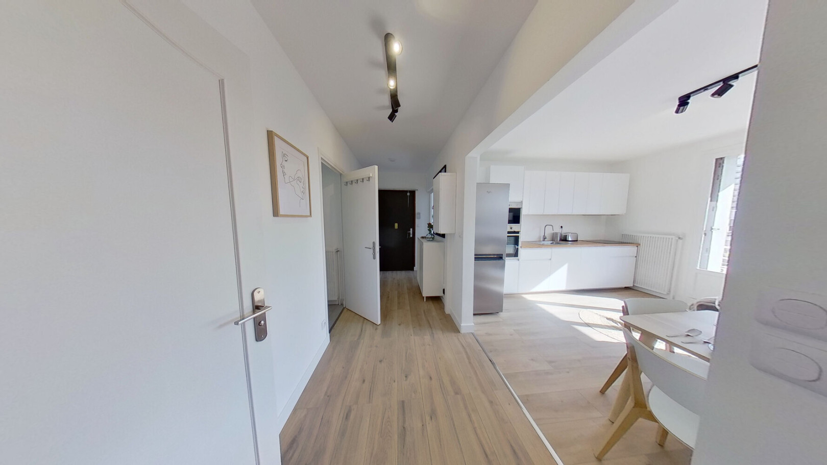 
                                                Colocation
                                                 Chambre en colocation appartement meublé
