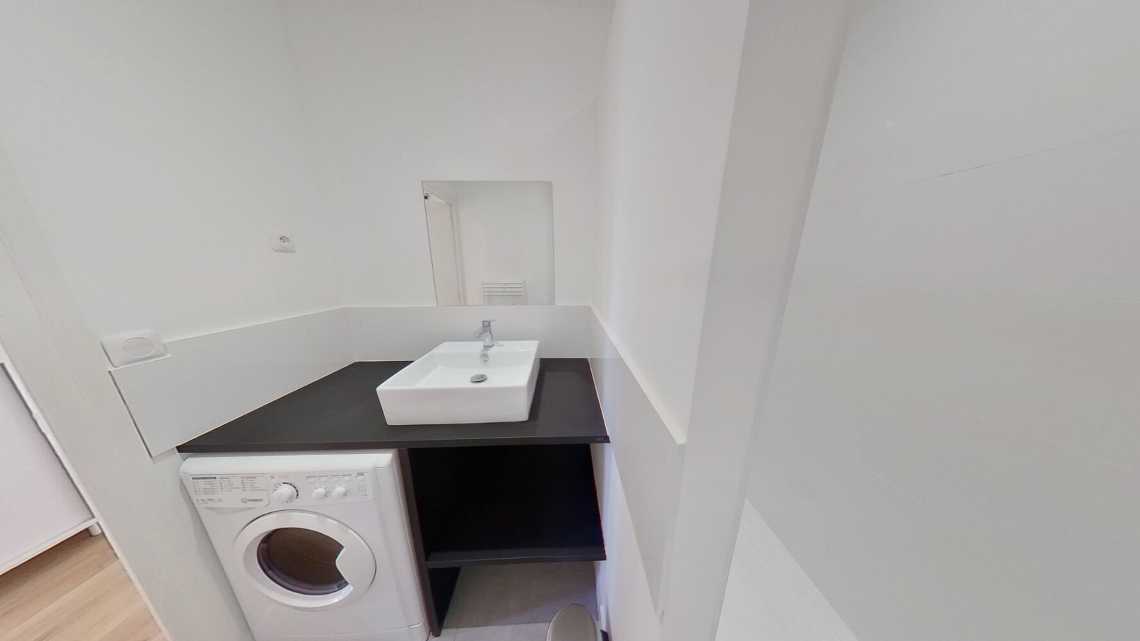 
                                                Colocation
                                                 Chambre en colocation appartement meublé