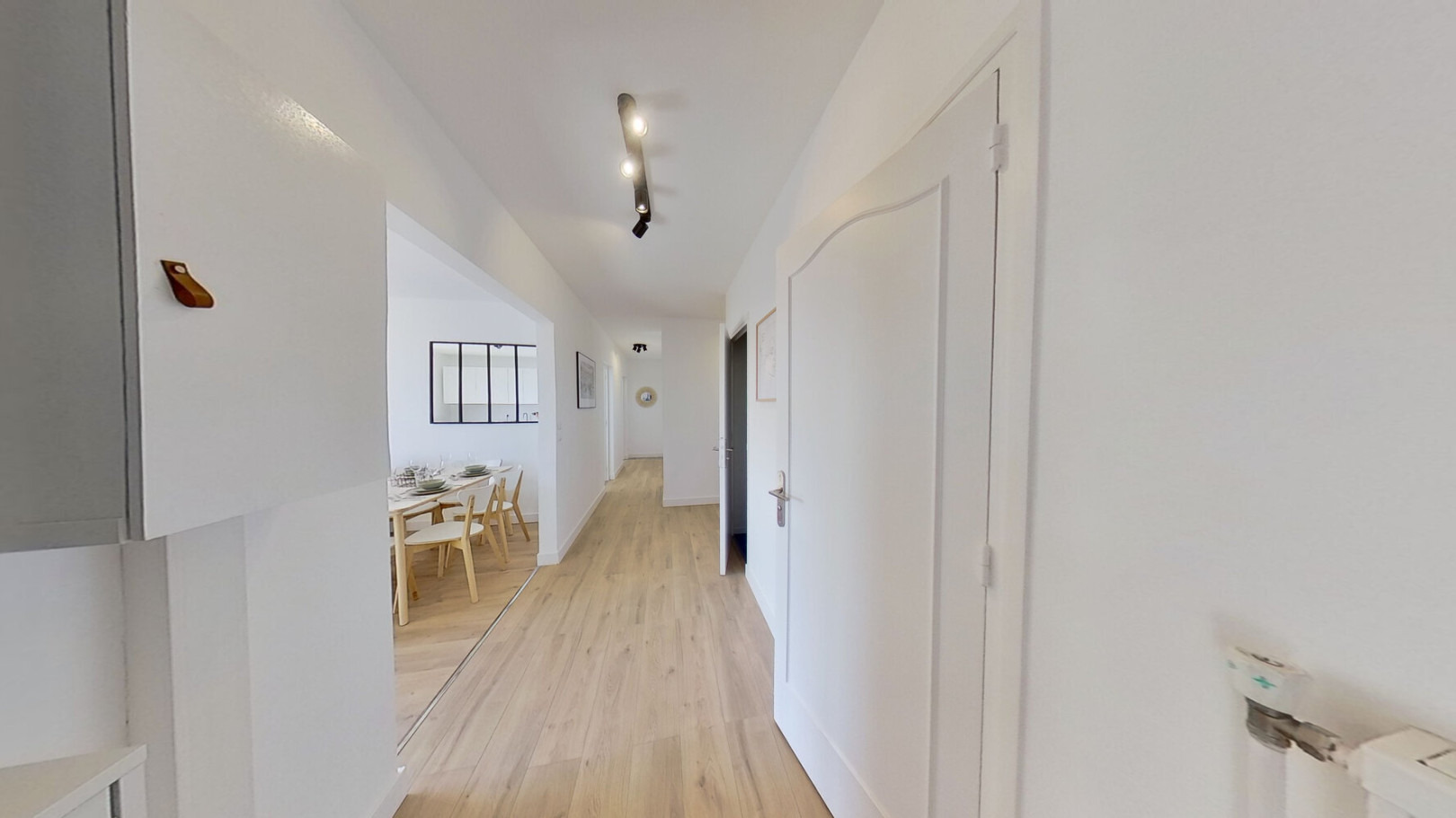 
                                                Colocation
                                                 Chambre en colocation appartement meublé