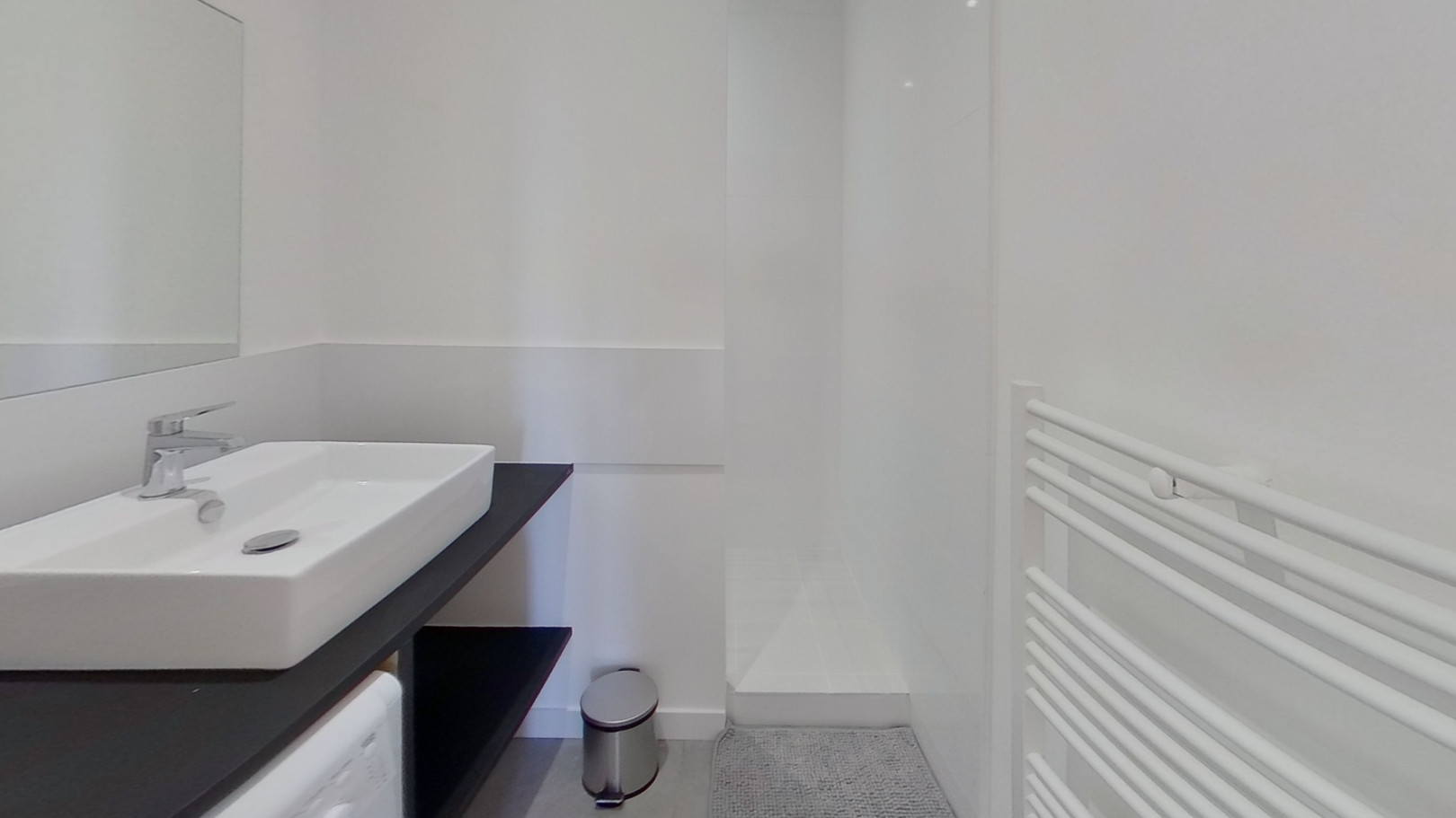
                                                Colocation
                                                 Chambre en colocation appartement meublé