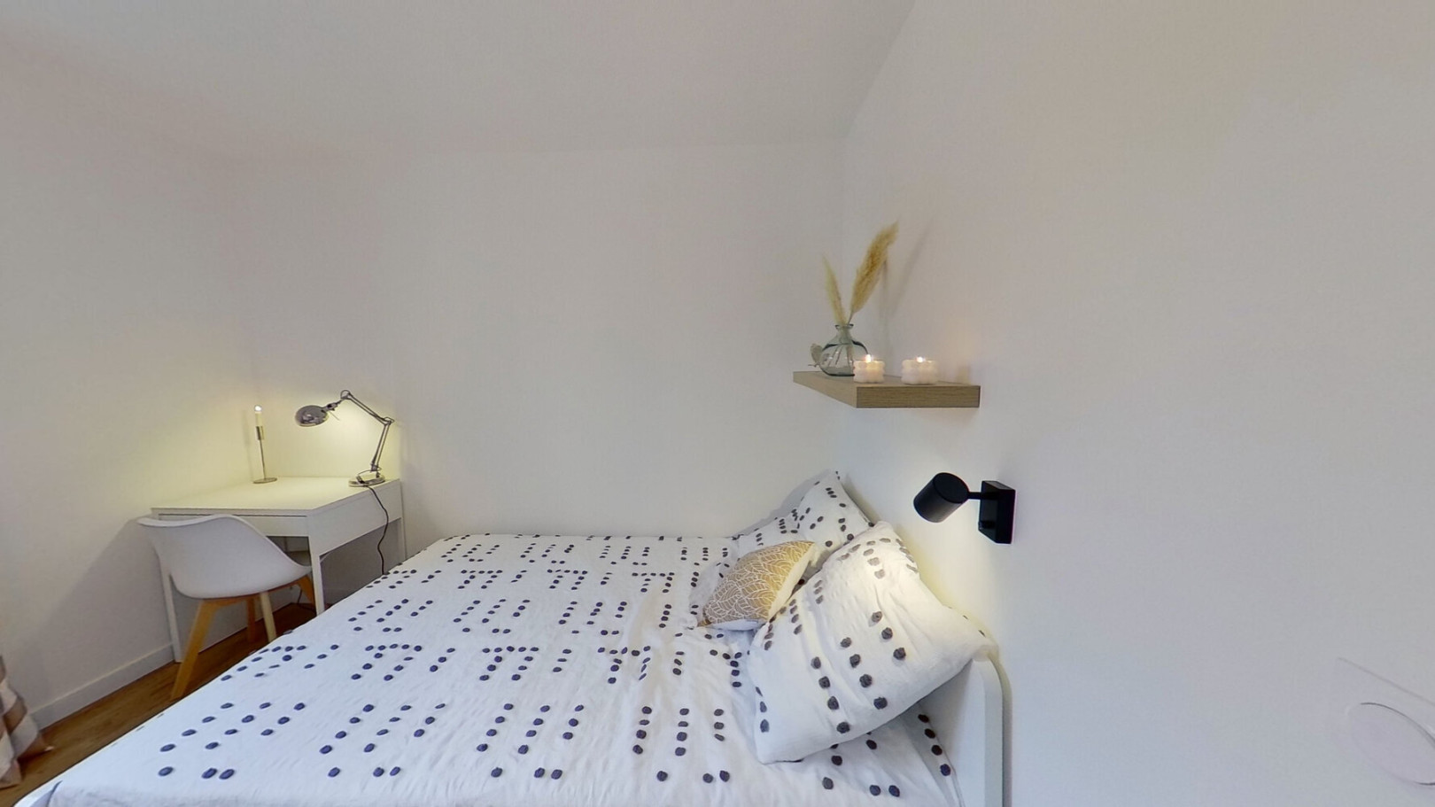 
                                                Colocation
                                                 Chambre en colocation appartement meublé