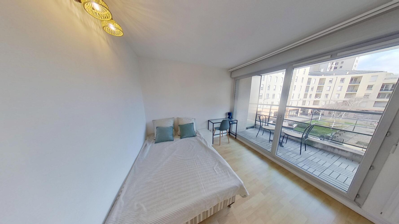 
                                                Colocation
                                                 Chambre en colocation appartement meublé