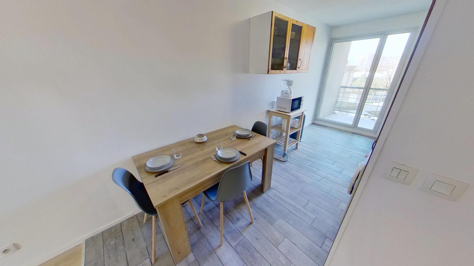 
                                                Colocation
                                                 Chambre en colocation appartement meublé