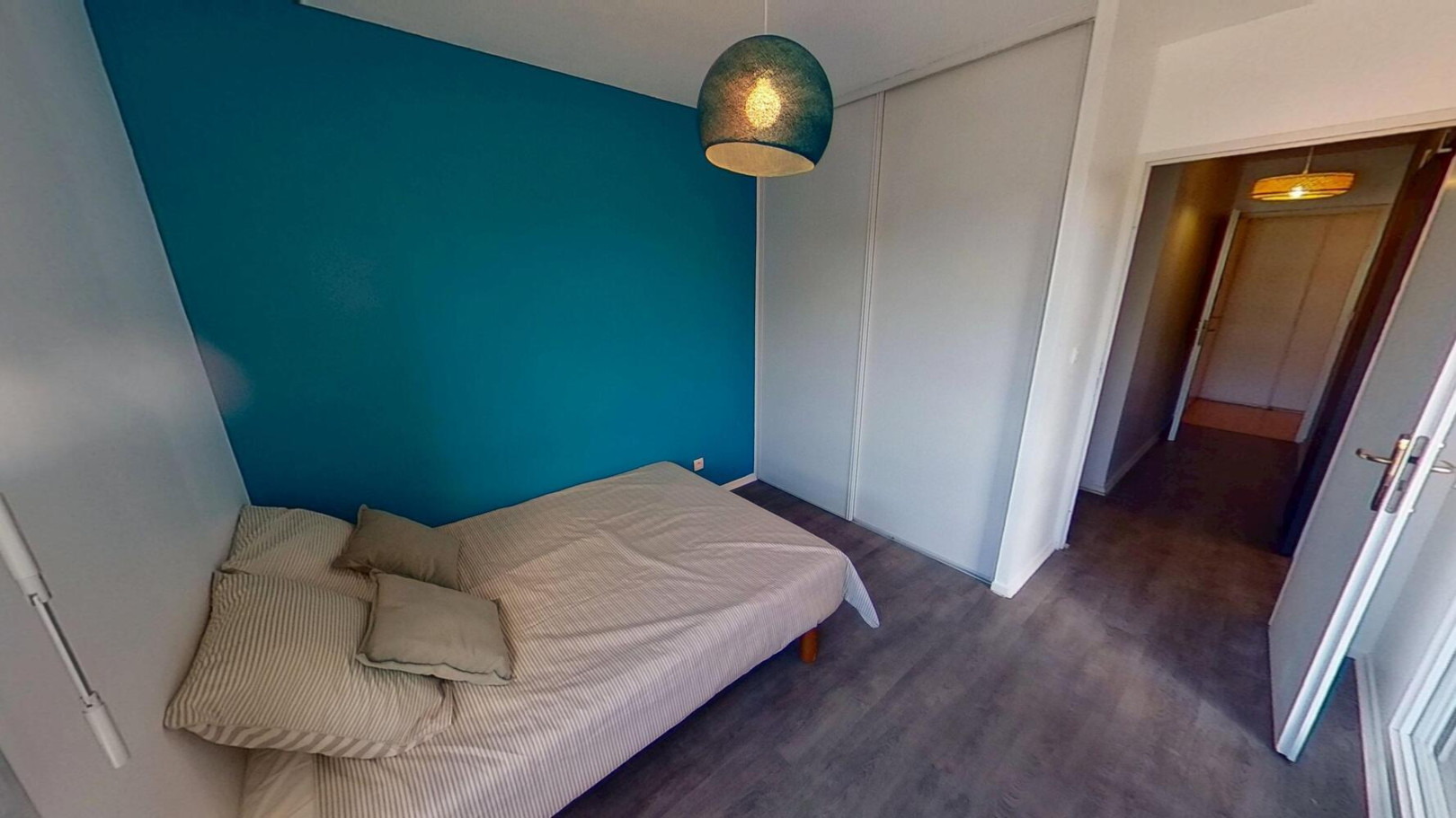 
                                                Colocation
                                                 Chambre en colocation appartement meublé