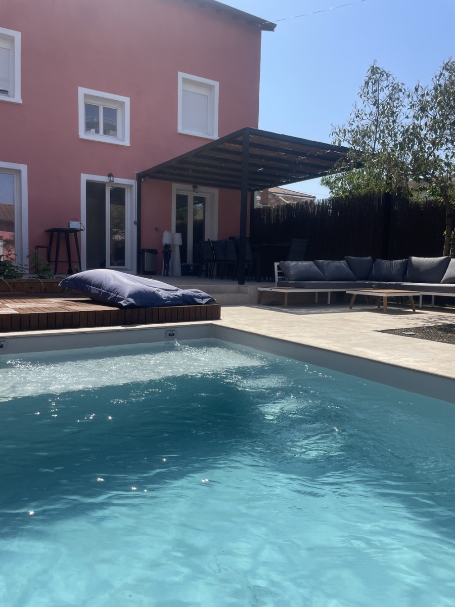 
                                                Colocation
                                                 Chambre en colocation appartement meublé