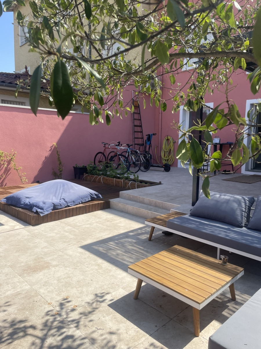 
                                                Colocation
                                                 Chambre en colocation appartement meublé