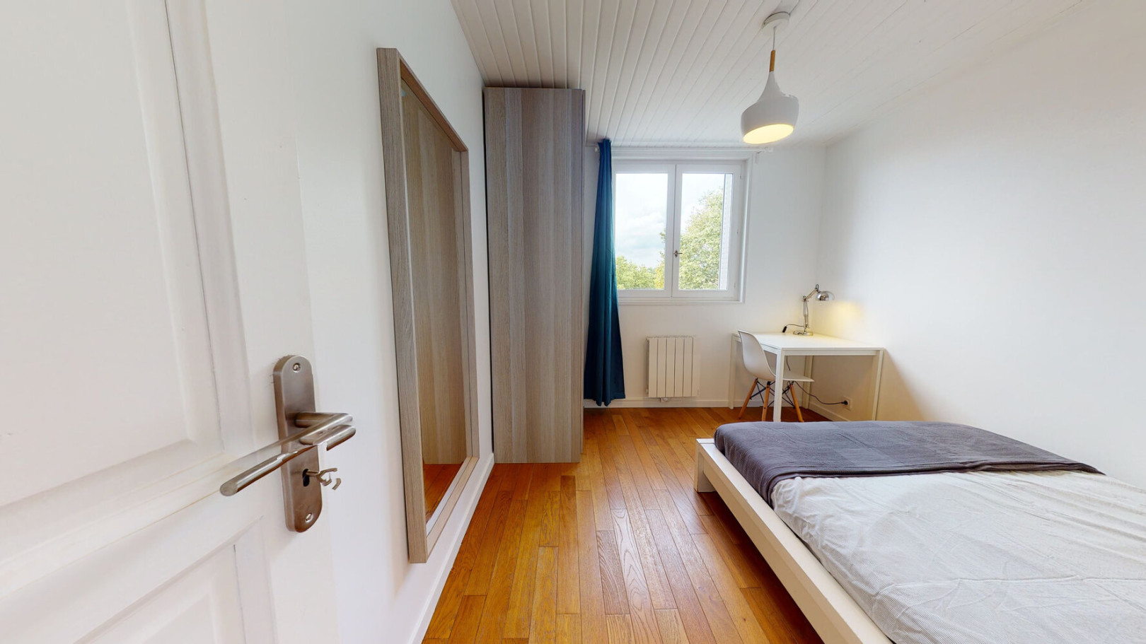
                                                Colocation
                                                 Chambre en colocation appartement meublé