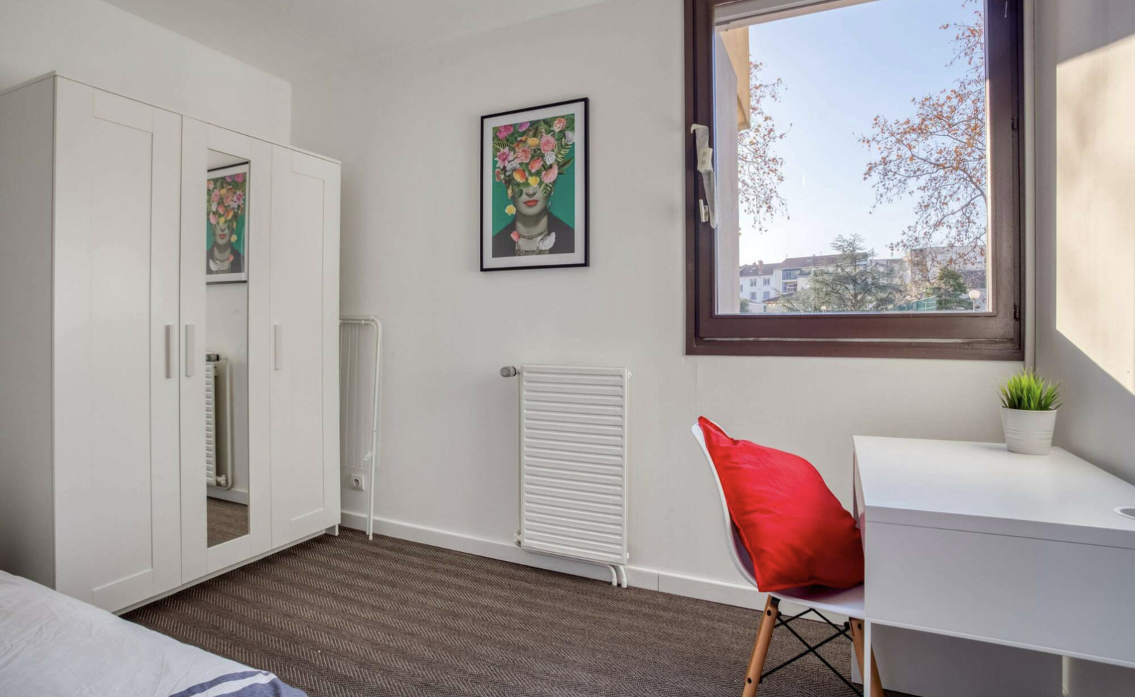 
                                                Colocation
                                                 Chambre en colocation appartement meublé