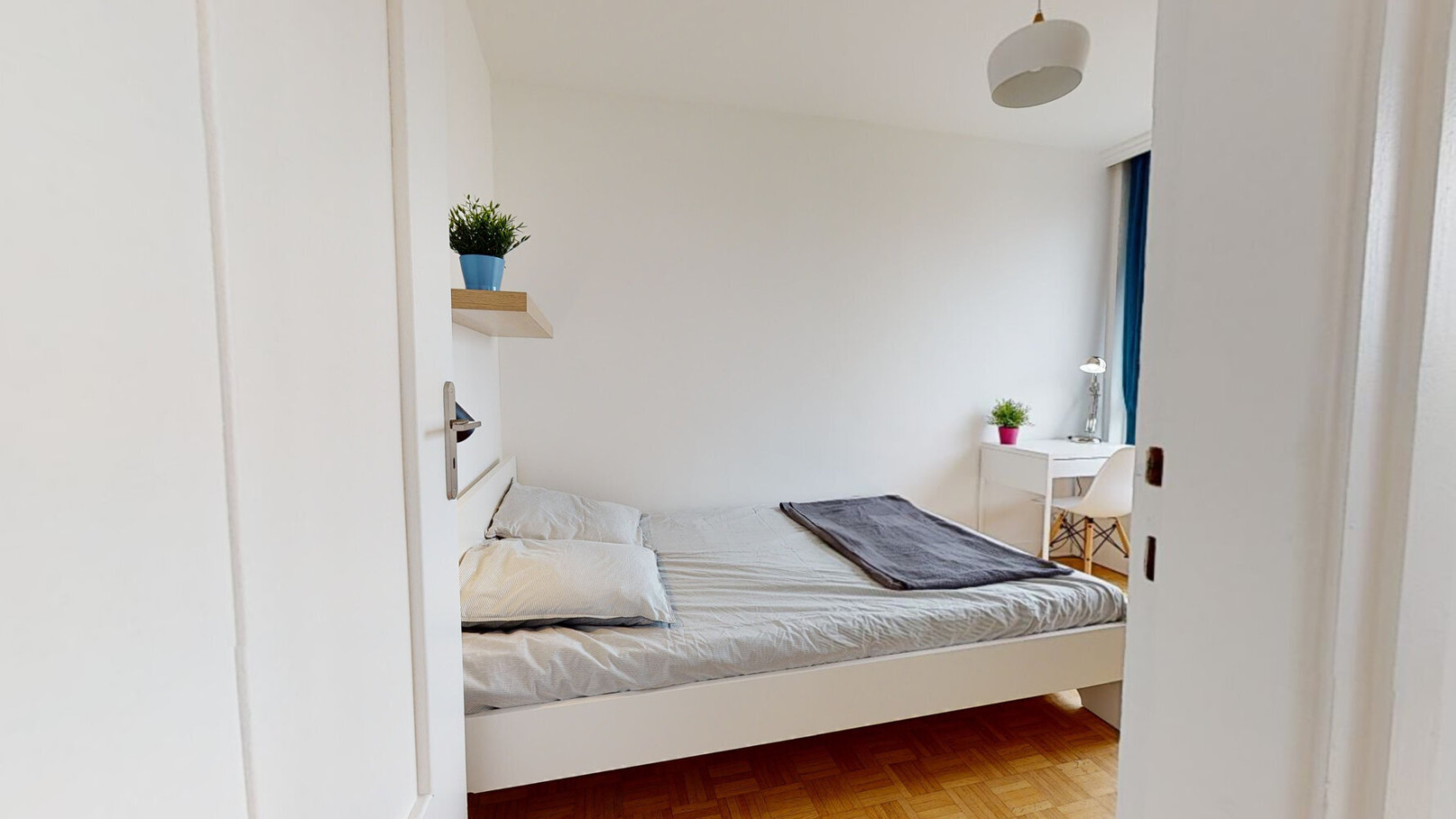 
                                                Colocation
                                                 Chambre en colocation appartement meublé