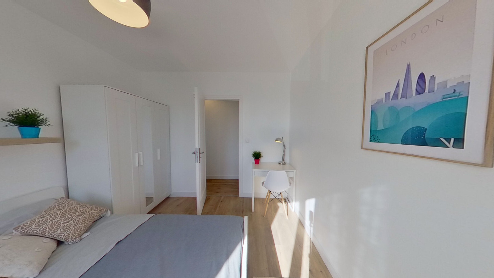 
                                                Colocation
                                                 Chambre en colocation appartement meublé