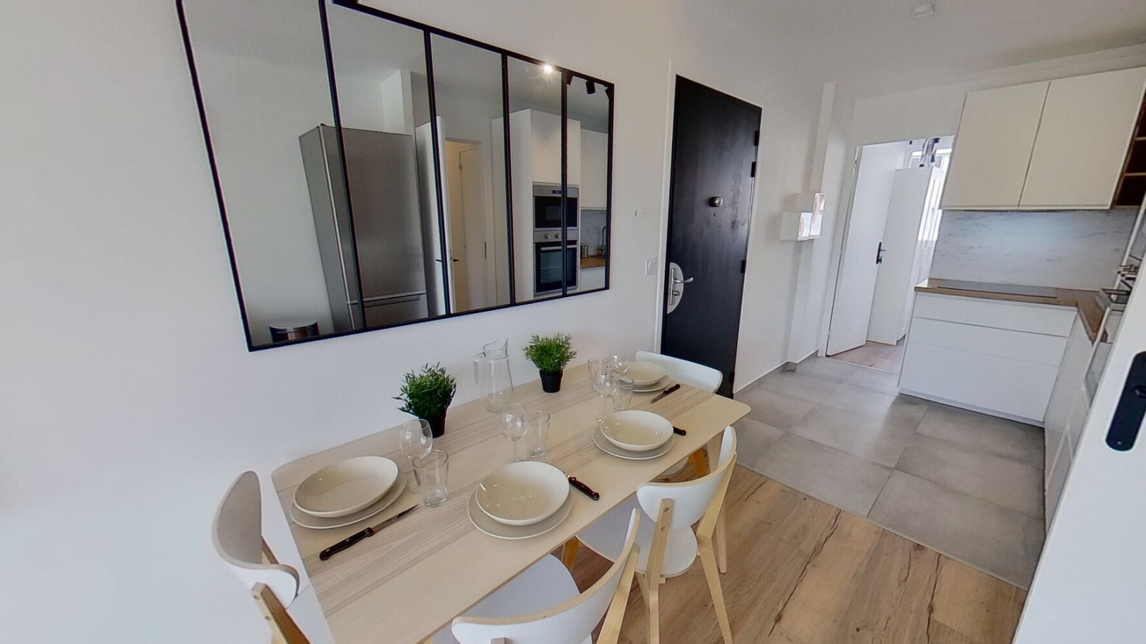 
                                                Colocation
                                                 Chambre en colocation appartement meublé